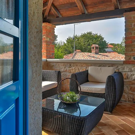 Simone By Interhome بوريتش