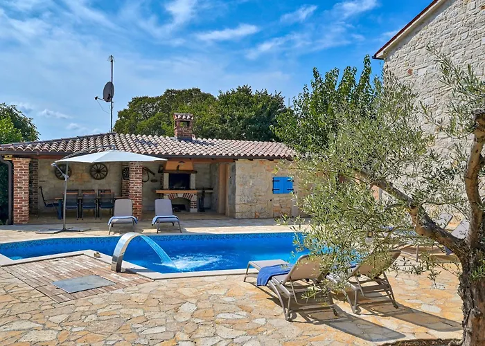 Simone By Interhome Villa Poreč