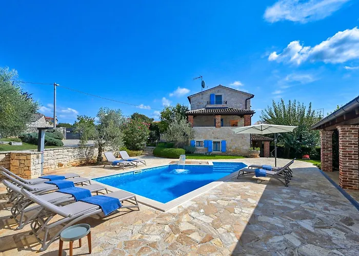 Villa Simone By Interhome