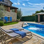 Villa Simone By Interhome Poreč