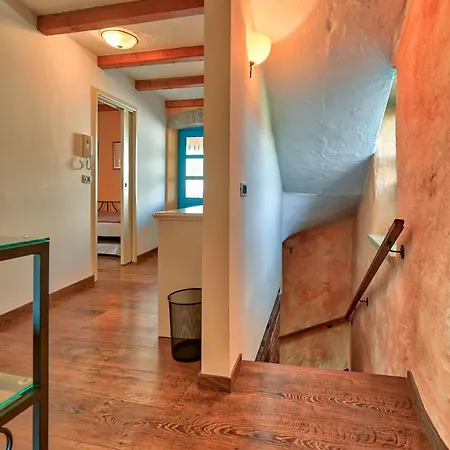 Simone By Interhome *