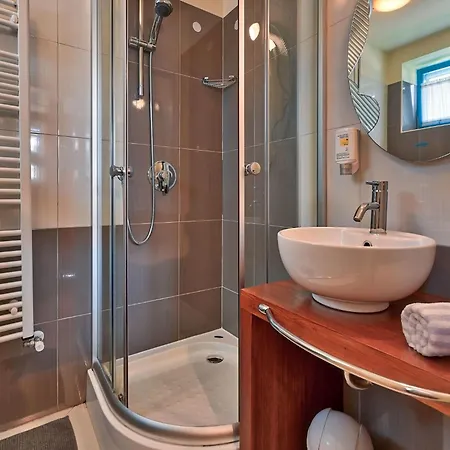 Simone By Interhome *