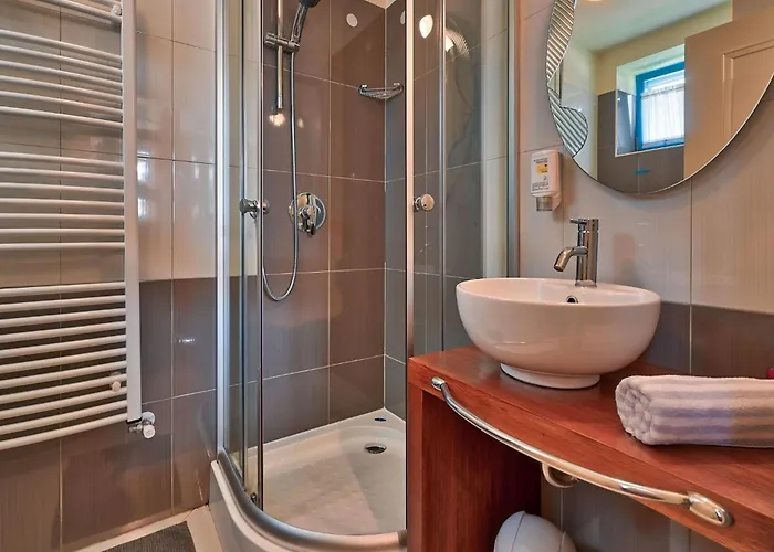 Simone By Interhome *