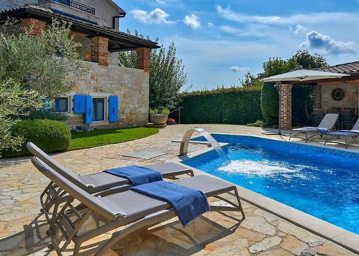 Villa Simone By Interhome Poreč